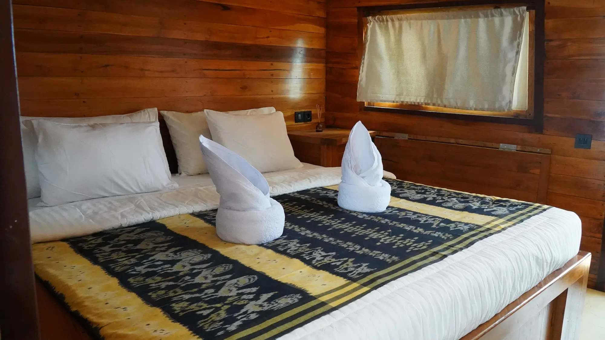 05-Kurabesi-Nusantara---EcoXplore's-Sister-Fleet---main-room