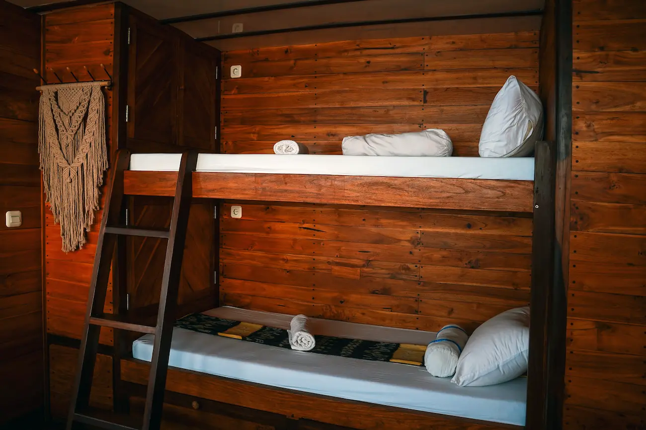 Bunk bed for 2 person